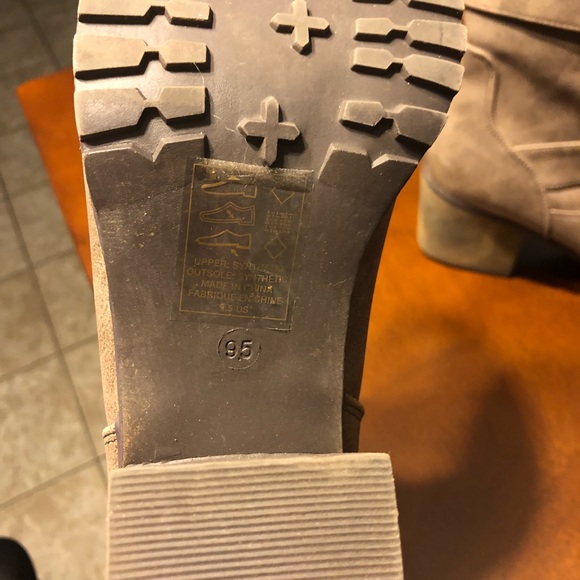 Boots - Picture 2 of 2